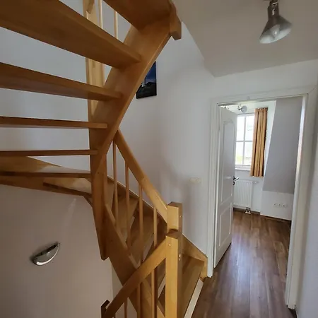 Semesterbostad Haus Silbermoewe